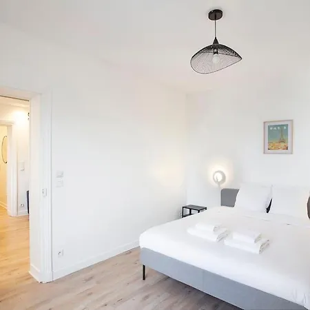 Cosy, Design And Luxury Apartment, 5 Minuts Paris Apartment *